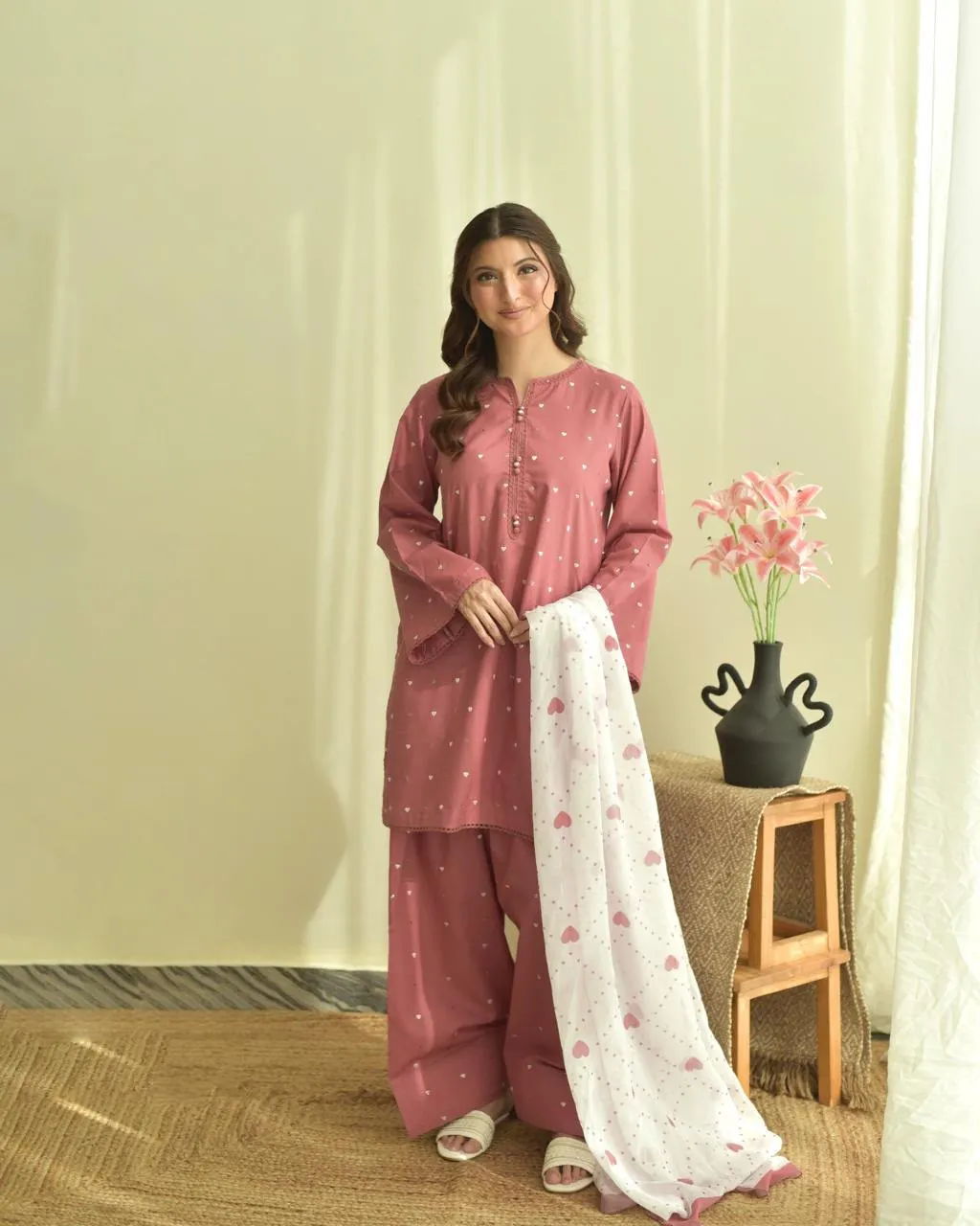 3-Piece Dusty Pink Foil Printed Dhanak Suit – White Heart Printed Dupatta Set detail